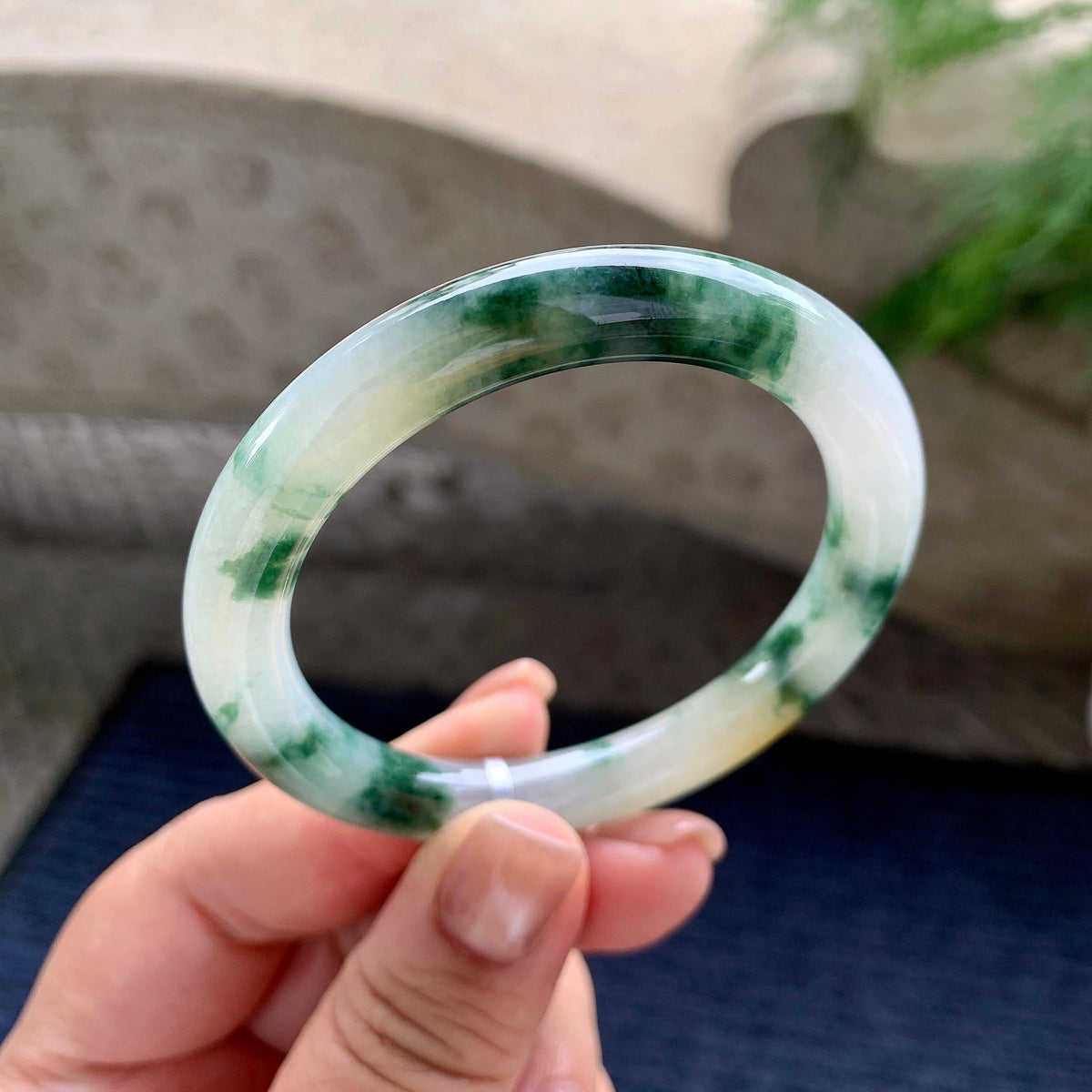 小圈口 细糯种黄翡飘蓝花圆条手镯 51.8圈口 天然缅甸A货翡翠（yc703338）