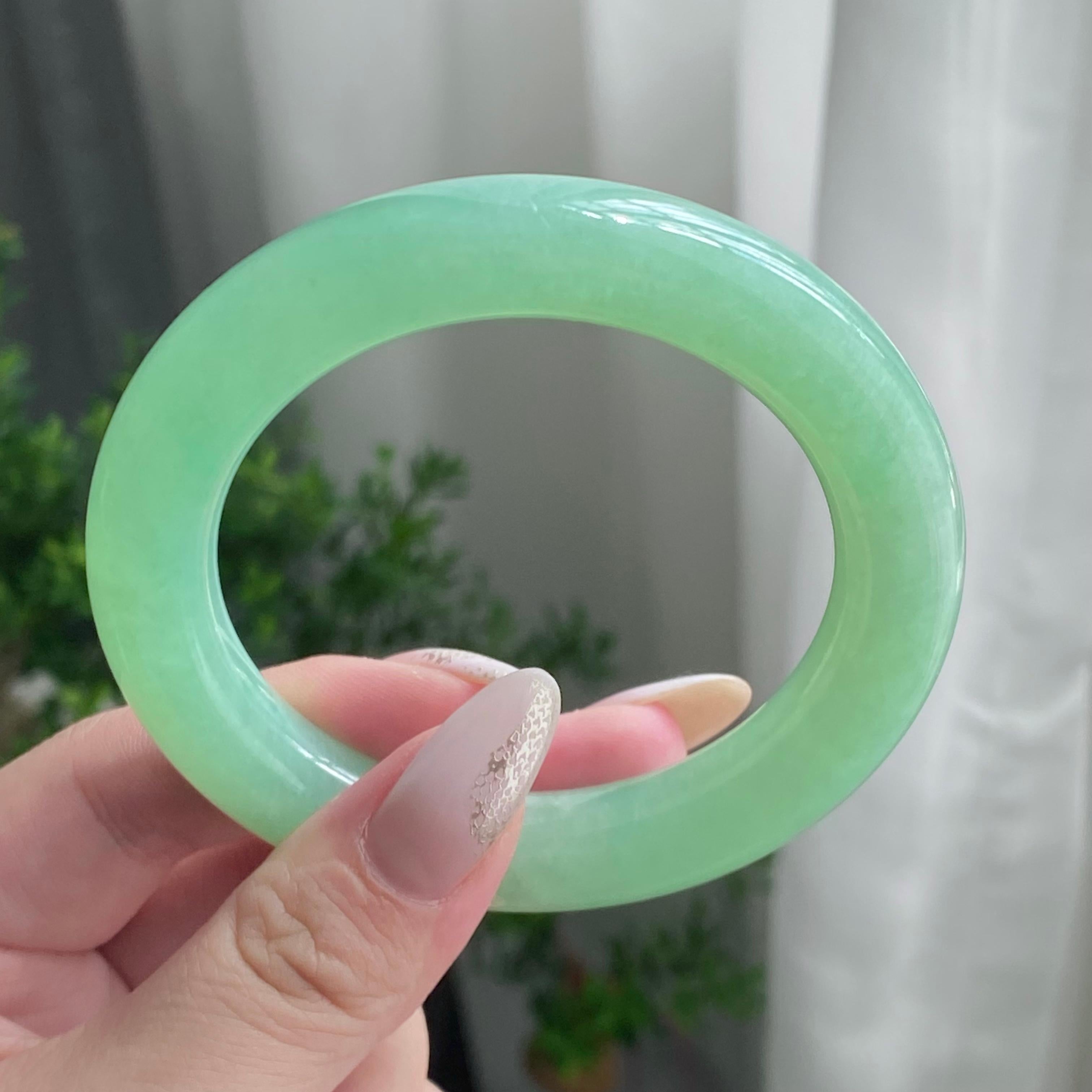 糯冰种满绿圆条手镯（55圈）（yc206677）