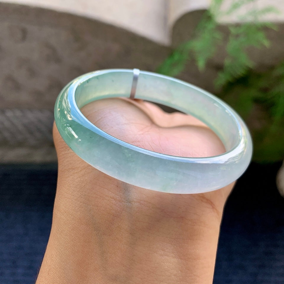 糯冰种飘花贵妃手镯（53.3mm）（yc169935）