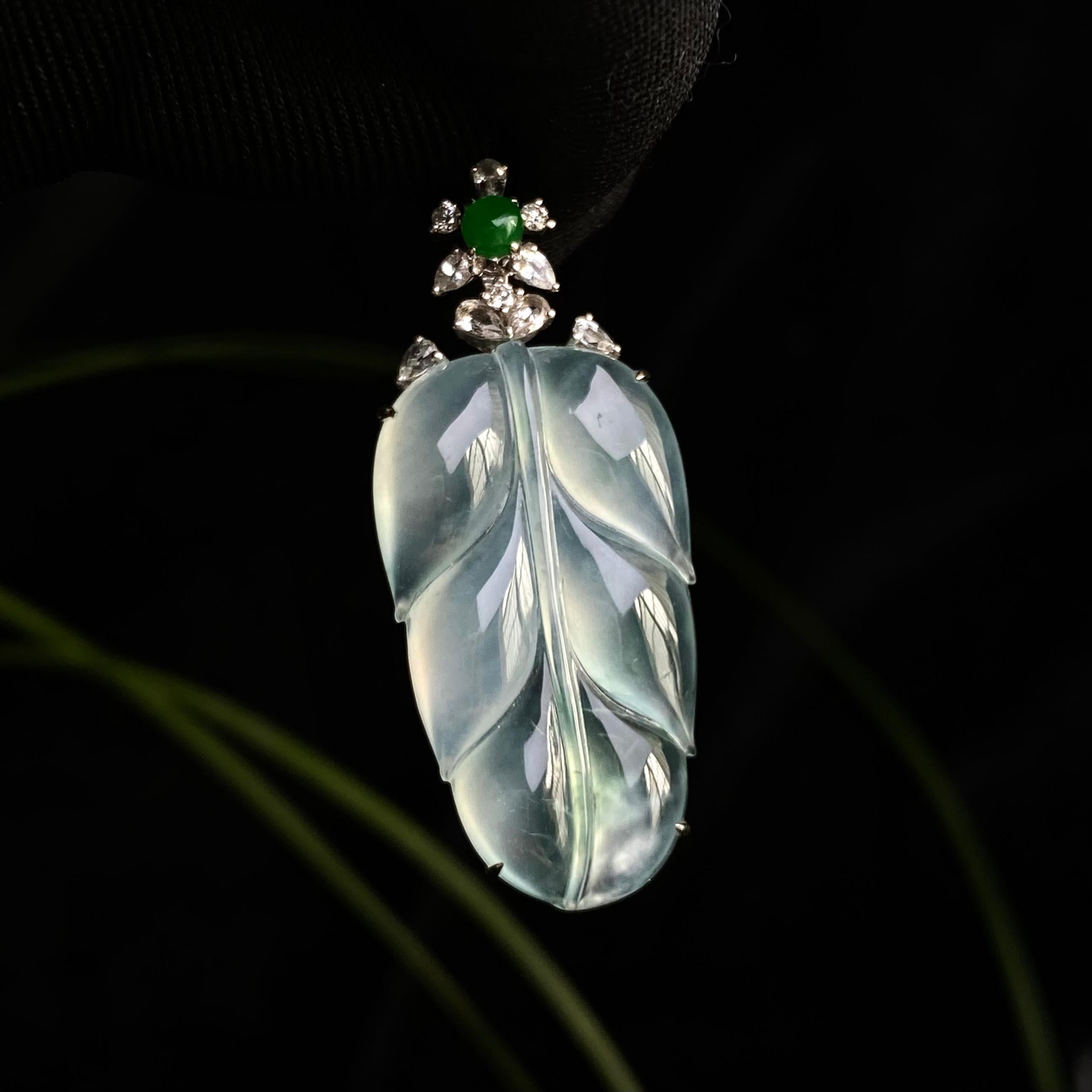 18k金钻镶冰种飘花玉叶吊坠（yc252010）