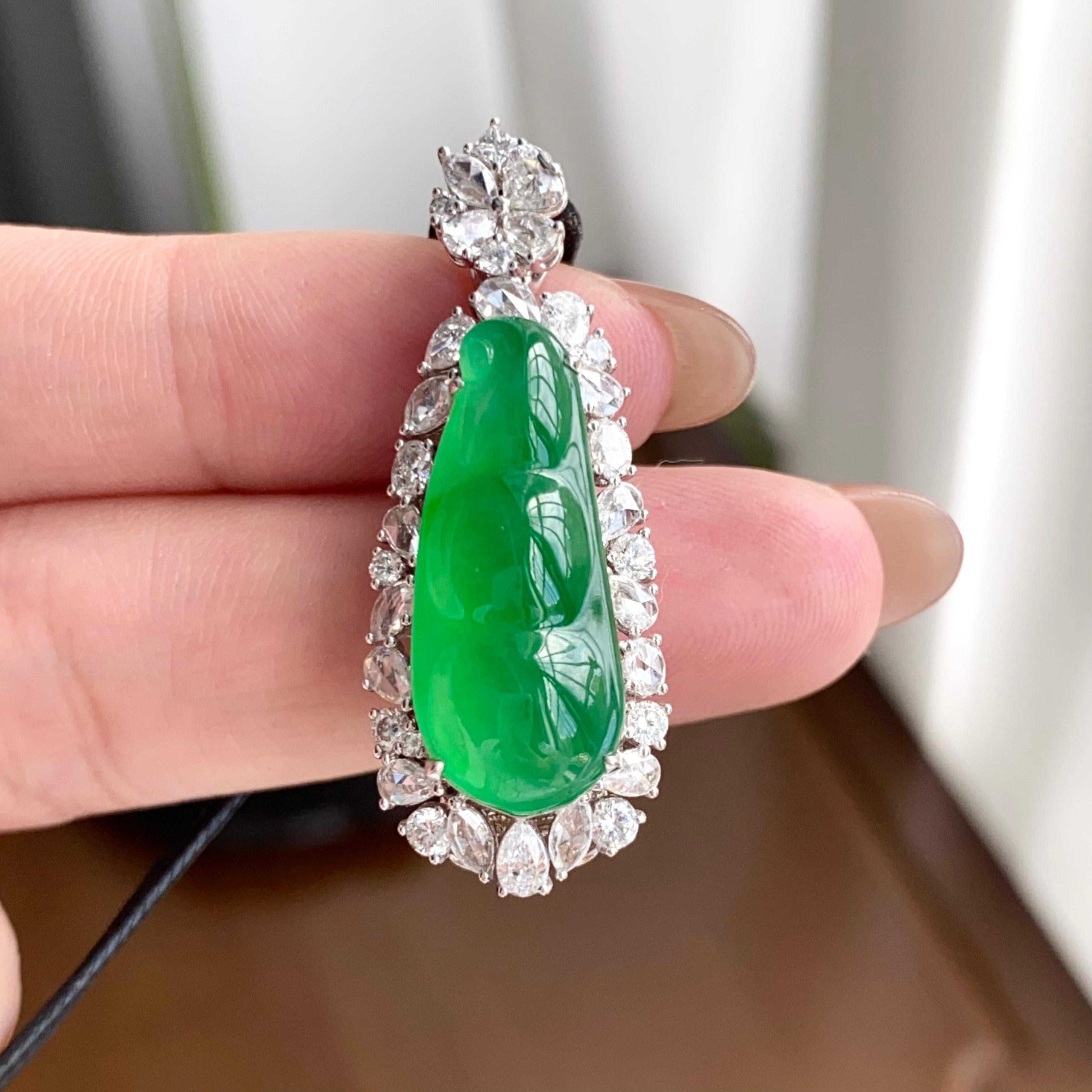 18k金钻镶冰种阳绿福豆吊坠（yc258284）