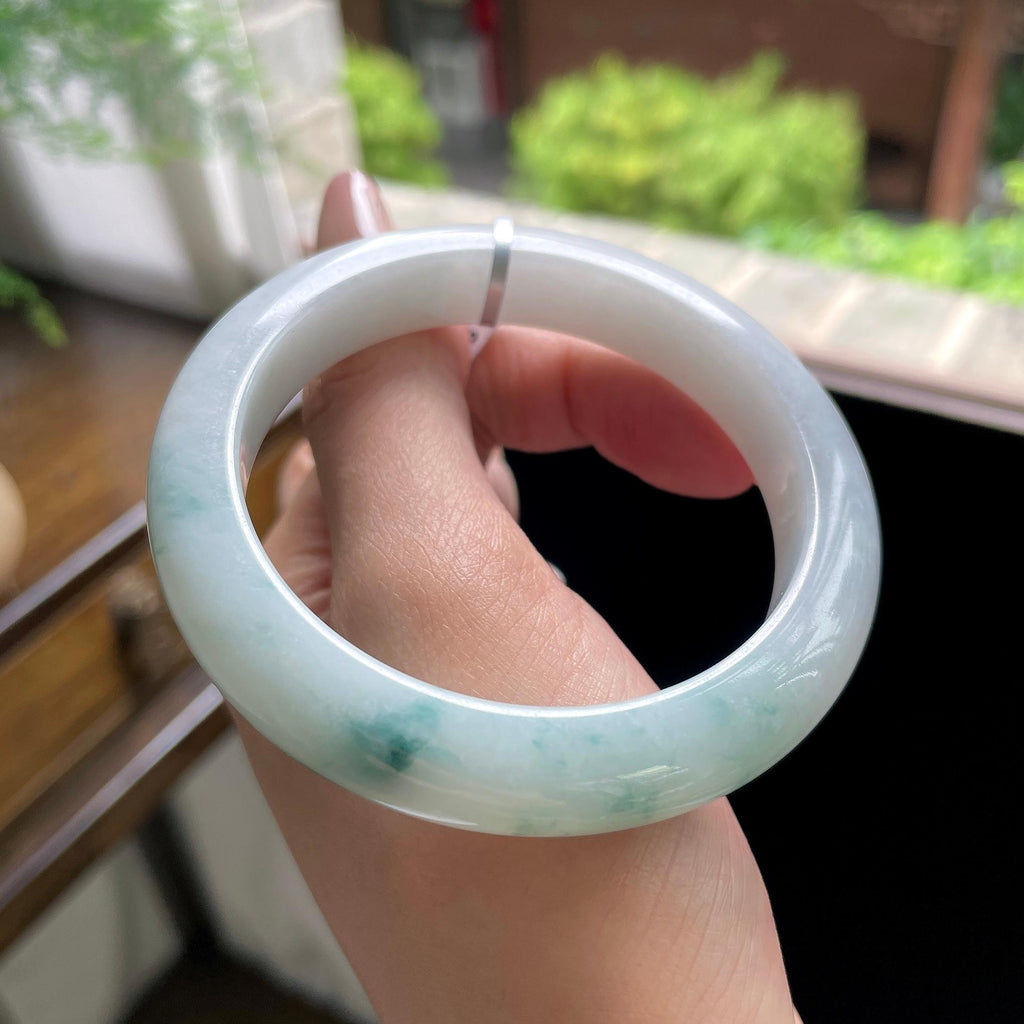 细糯种牛奶底飘花正圈平安镯 56圈（yc709468）