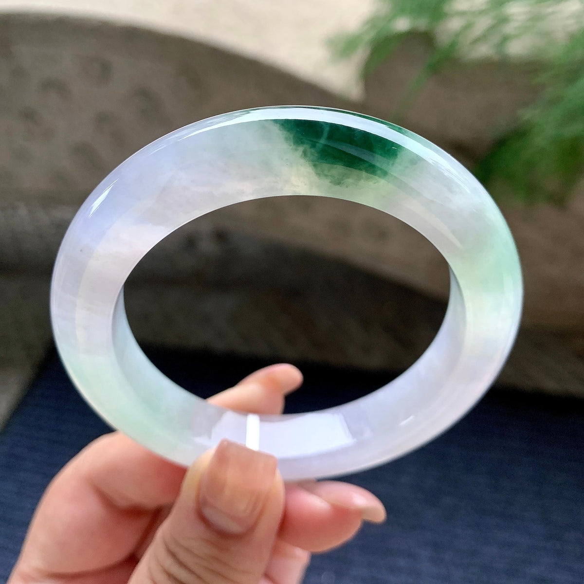 糯冰种淡紫底飘蓝花正圈平安镯 56圈口 天然缅甸A货翡翠（yc701150）