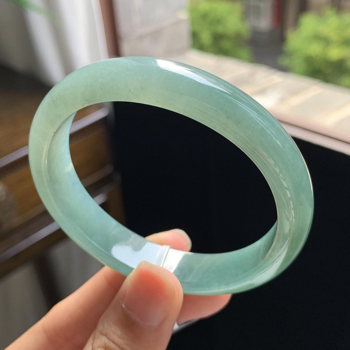 细糯种 湖水绿贵妃手镯 55.3圈 天然缅甸A货翡翠（yc699541）
