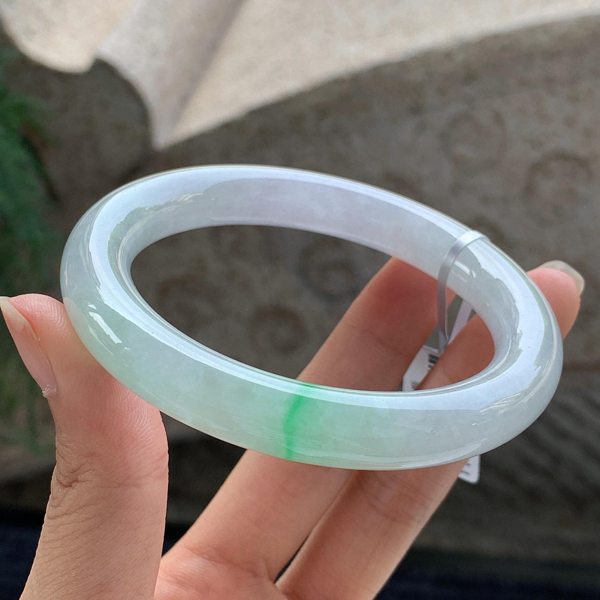 细糯种 白底青圆条手镯 56.5圈 天然缅甸A货翡翠（yc699550）