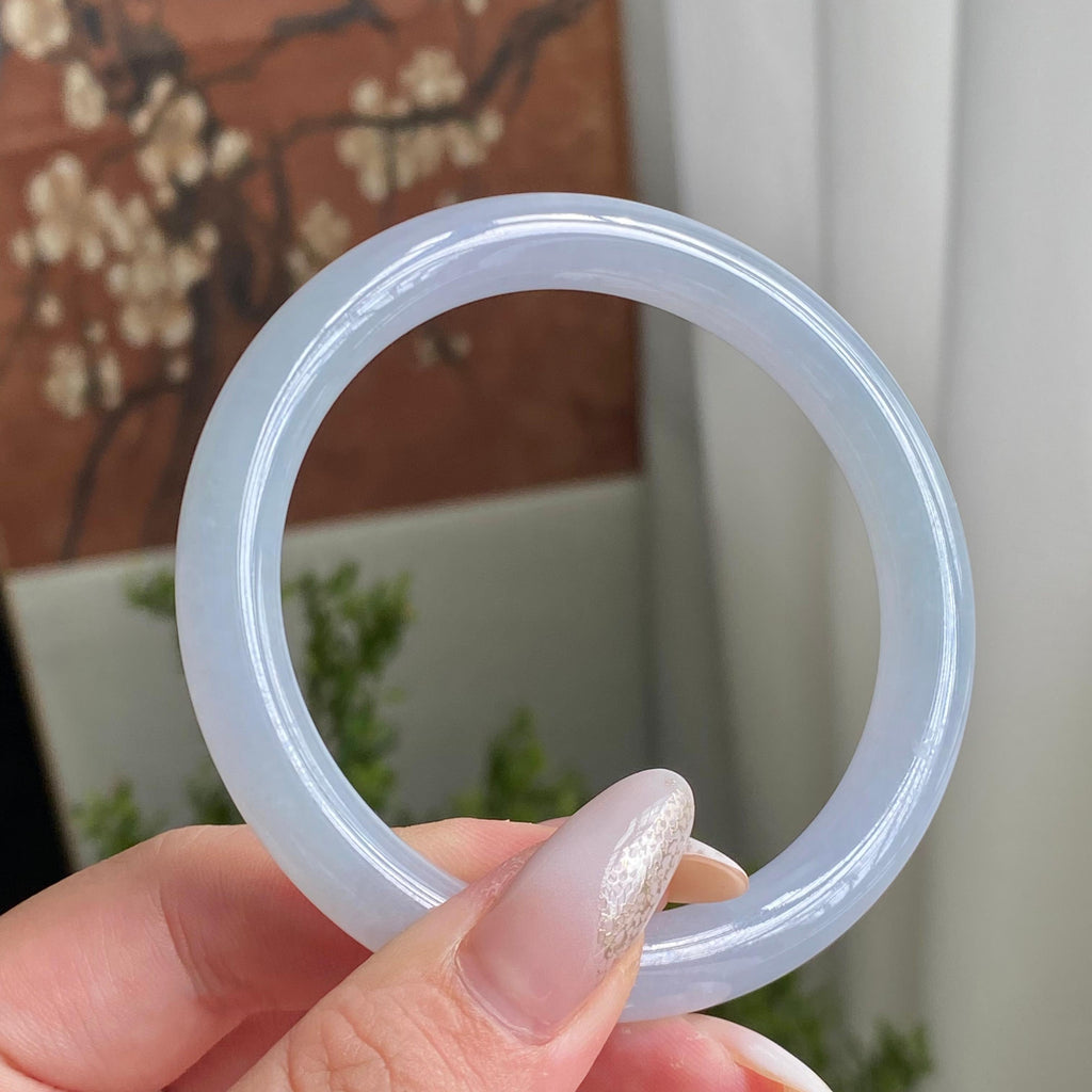 糯冰种淡春彩圆条手镯（56圈）（yc213613）