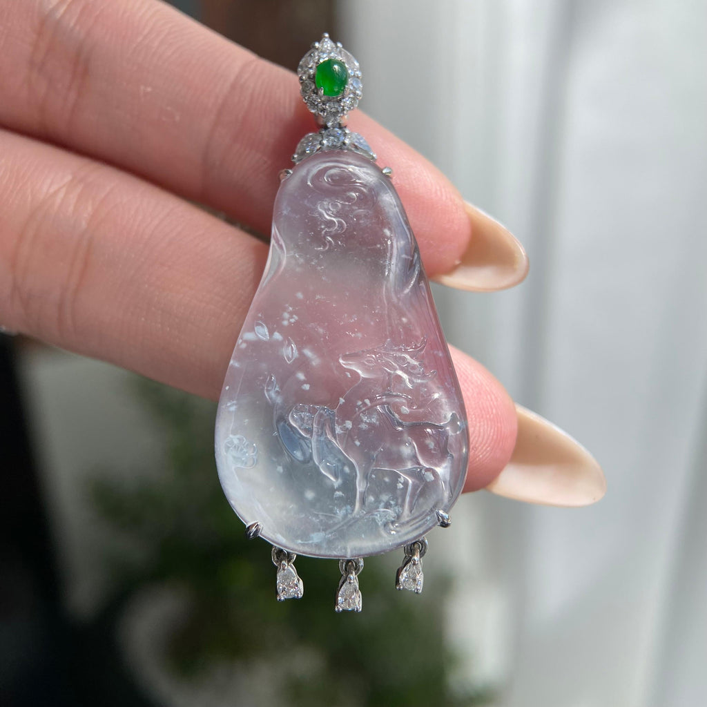 18k金钻镶冰玻种雪花棉小鹿吊坠（yc209963）