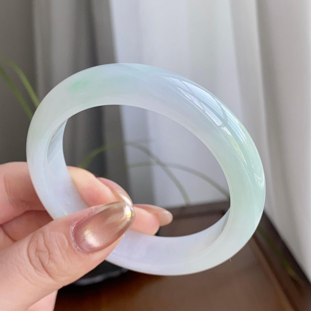 细糯种淡晴底飘金丝阳绿平安镯（55圈）（yc258187）