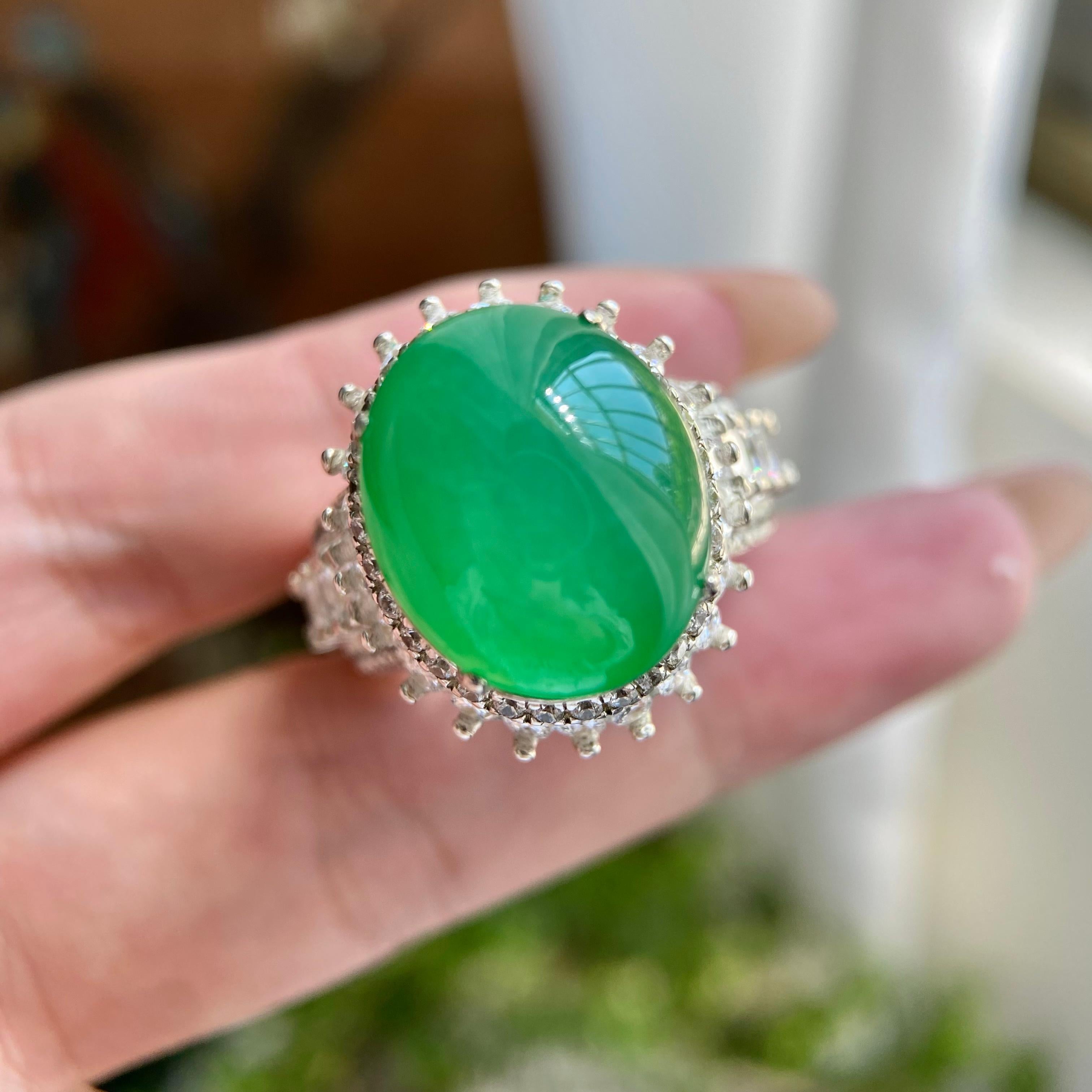 糯冰种果绿椭圆戒面裸石（yc234409）