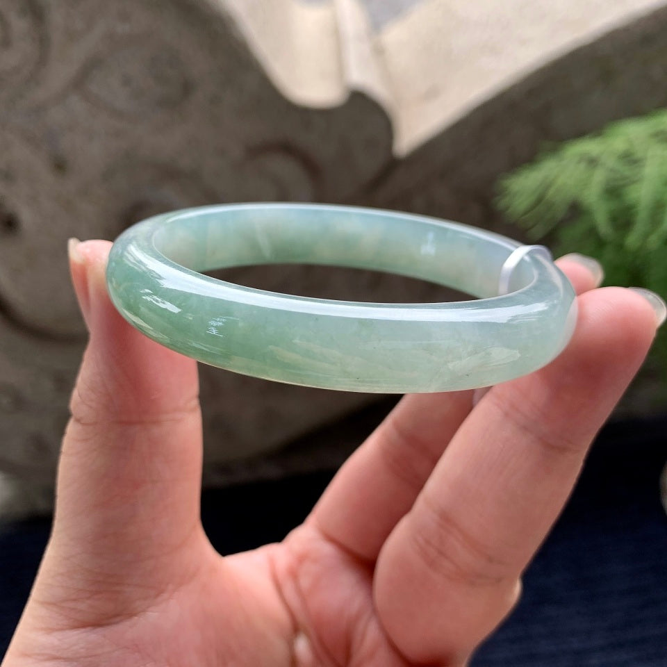 细糯种淡晴底贵妃手镯（56.5mm）（yc090959）