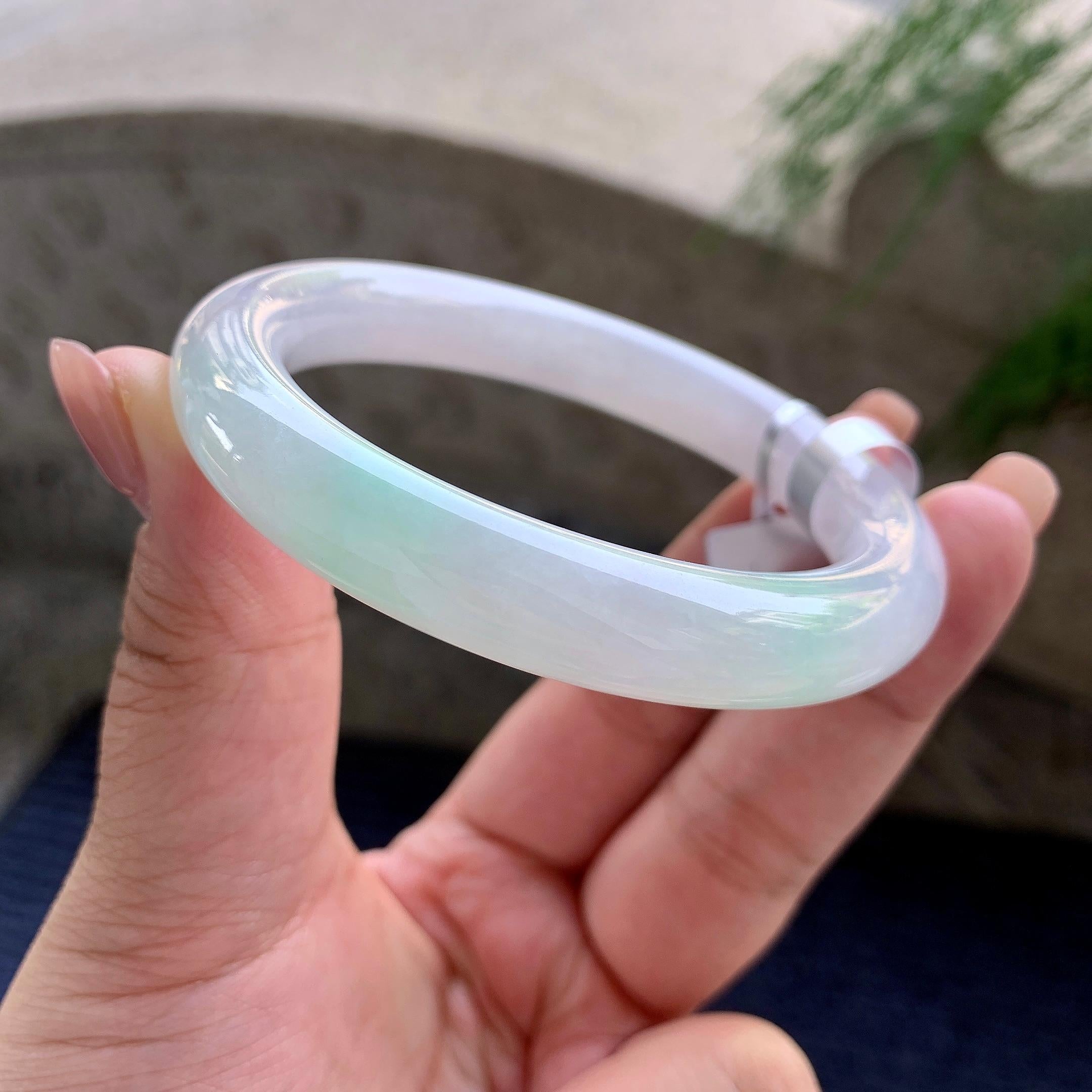 细糯种飘翠绿圆条手镯 57圈口 天然缅甸A货翡翠（yc508738）