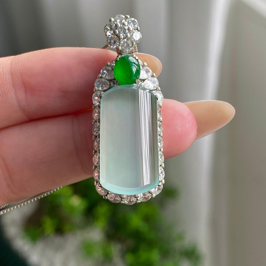 高冰种晴底无事牌裸石（yc206234）