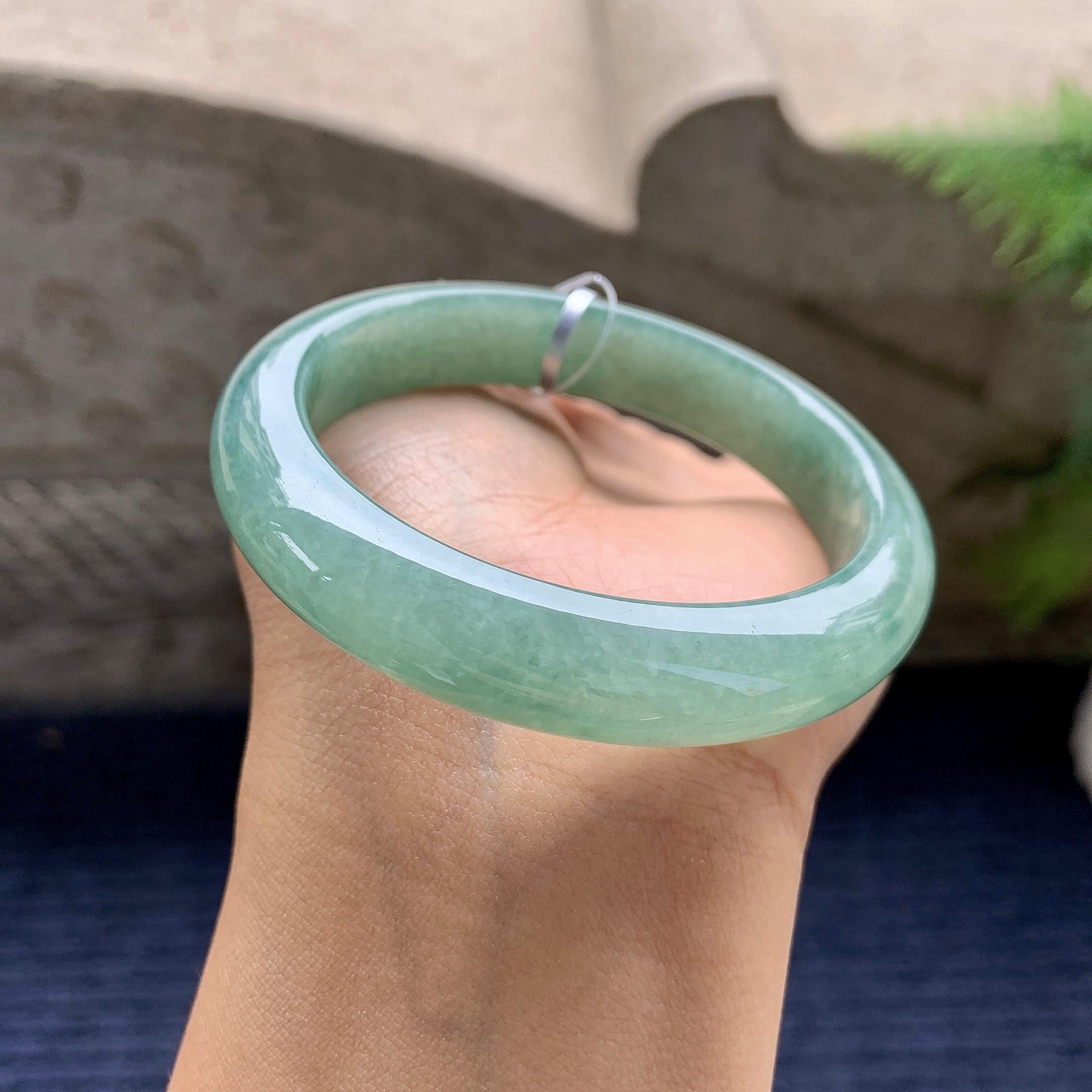 细糯种油青平安镯（54.3mm）（yc281527）