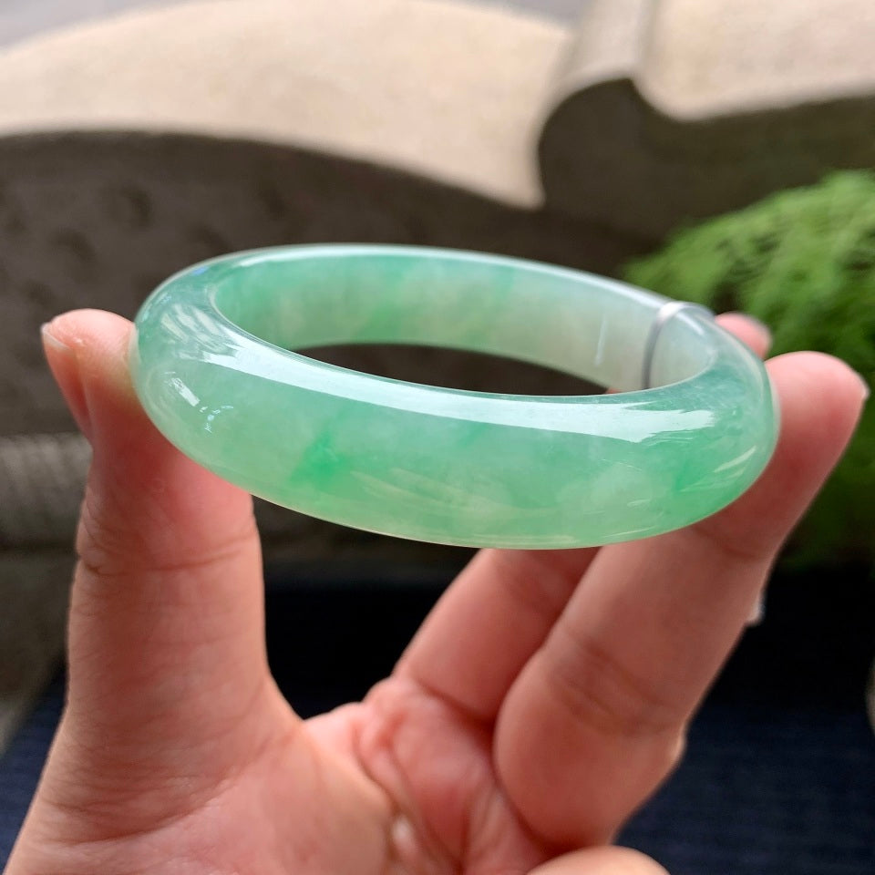 糯冰种翠绿平安镯（53.7mm）（yc093397）