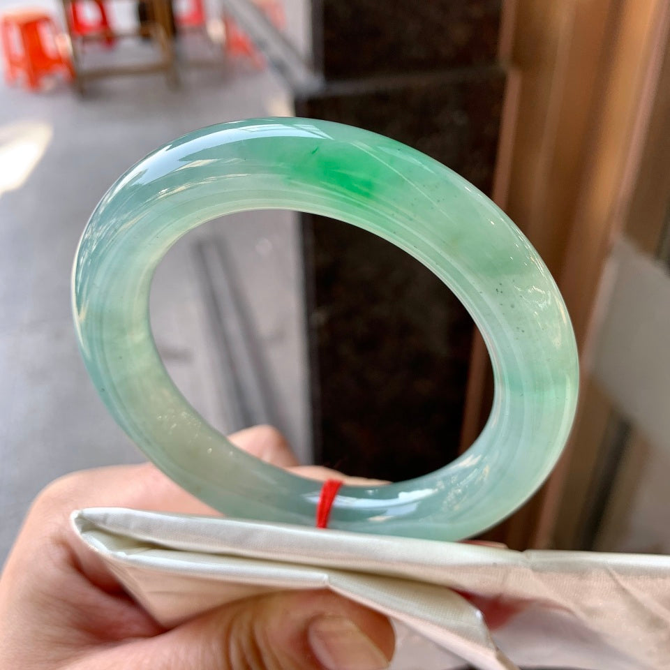 冰飘绿圆条手镯（57.3mm）（yc058547）