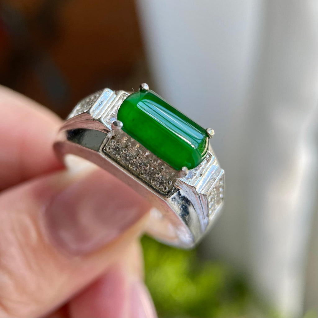 冰种辣阳绿马鞍戒面裸石（yc234415）