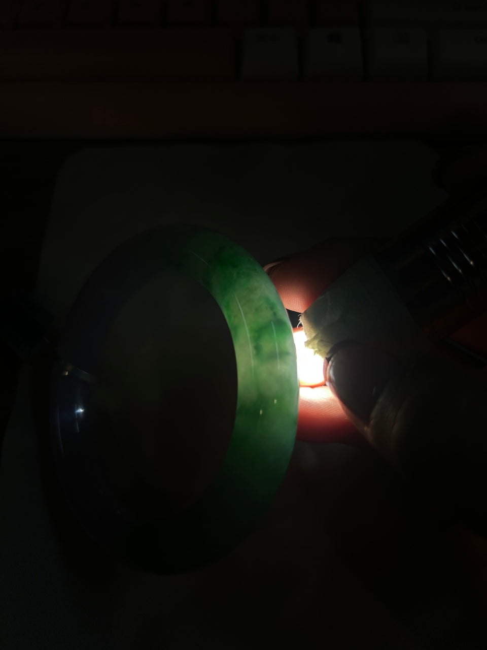 糯冰种紫罗兰飘绿圆条手镯（58.2mm）（yc165859）