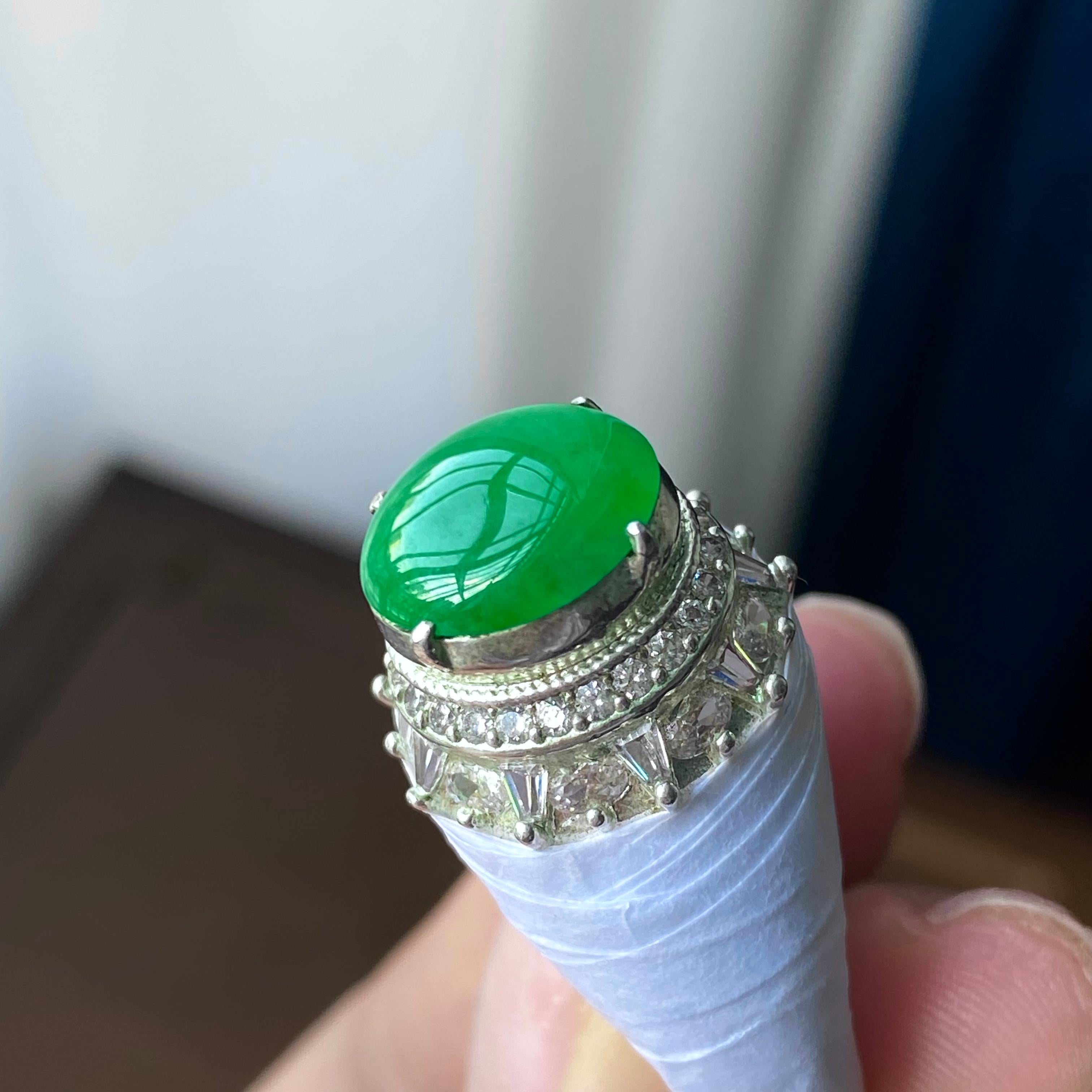 糯冰种满绿蛋面裸石（yc303868）