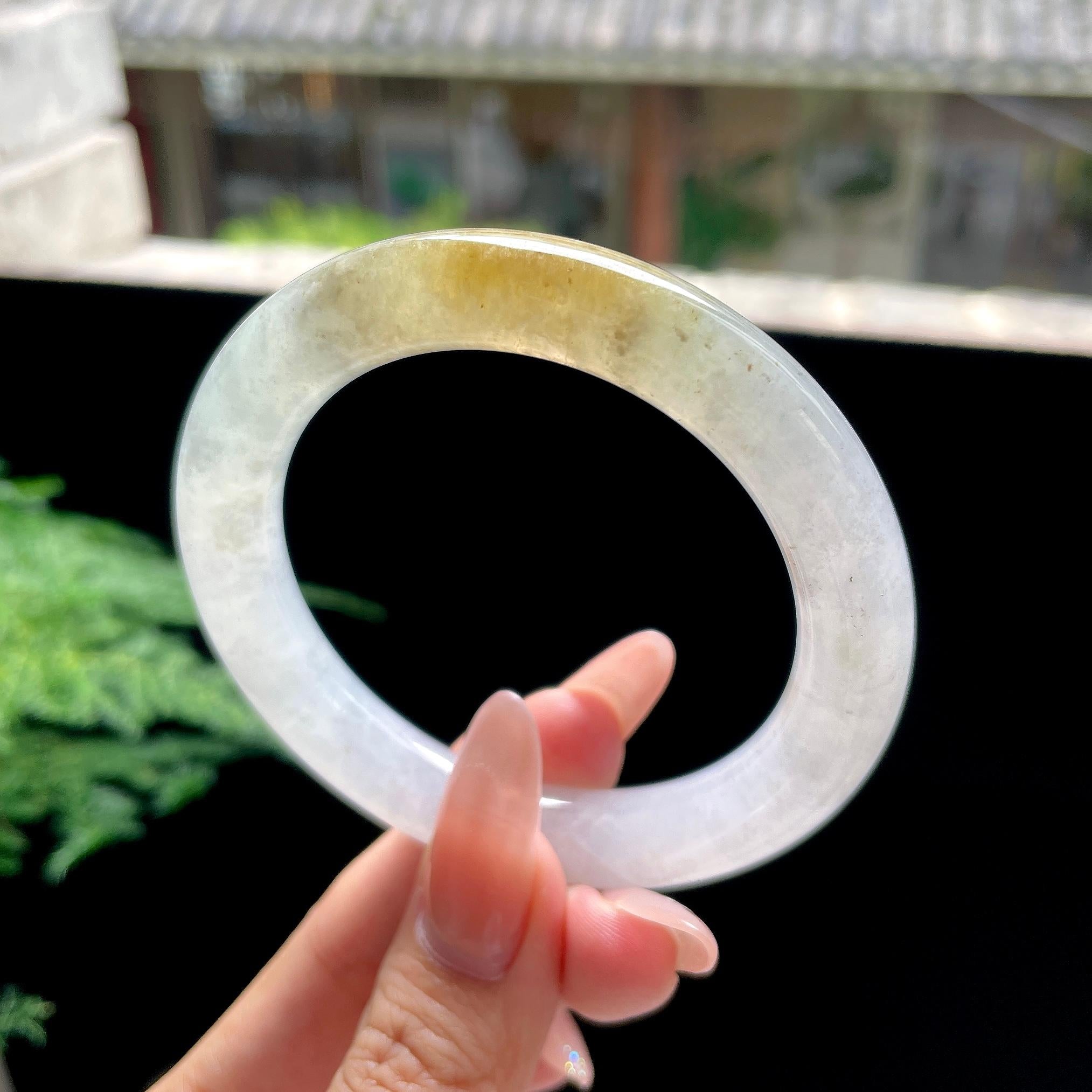 细糯种黄翡圆条 54圈口 天然缅甸A货翡翠（yc527794）