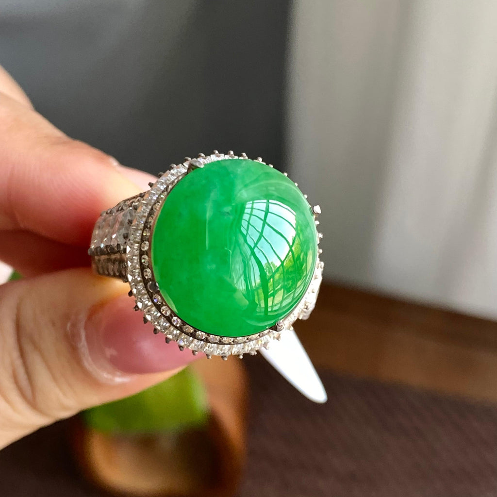 细糯种阳绿裸石蛋面（yc282884）