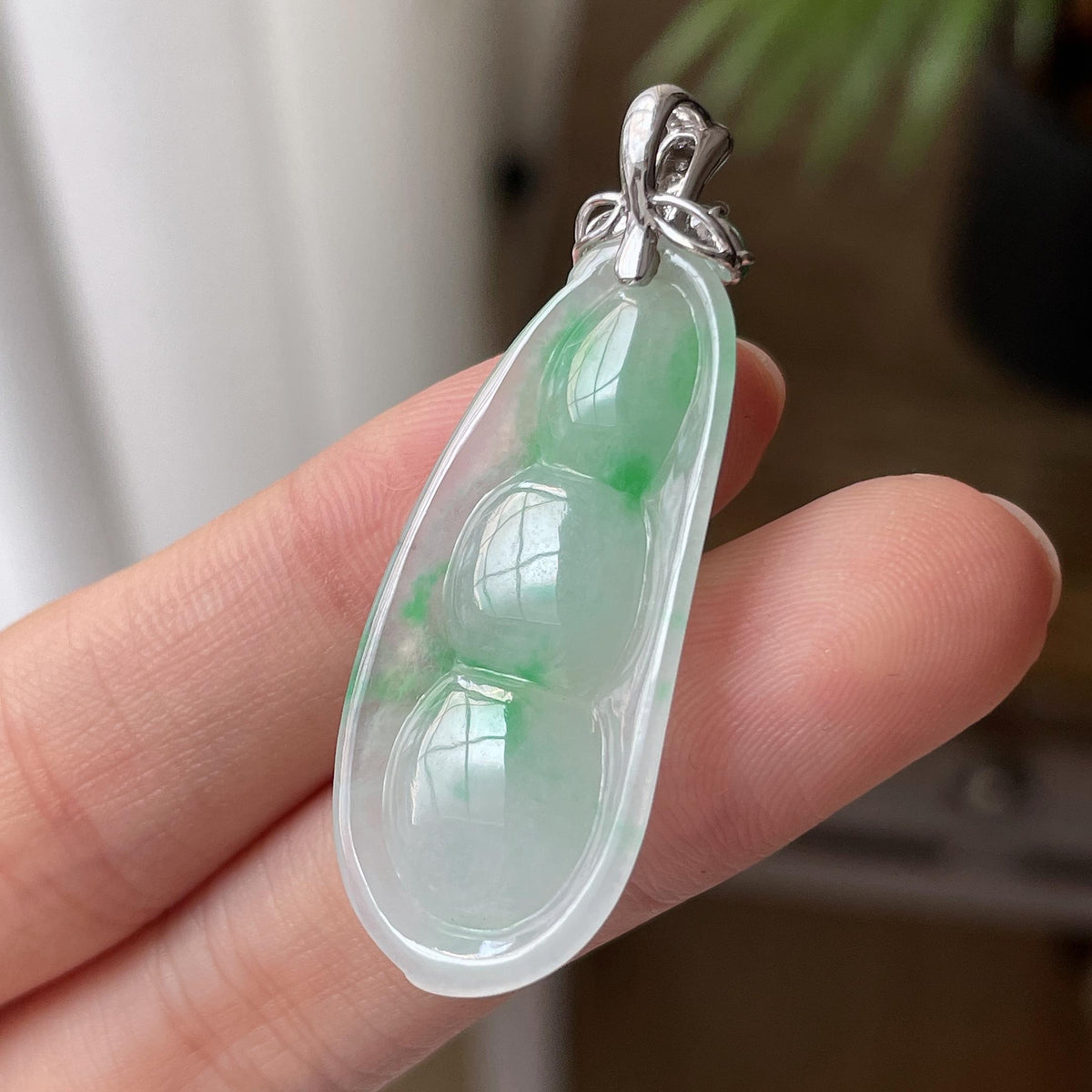18K金镶细糯种飘花福豆吊坠（yc717263）