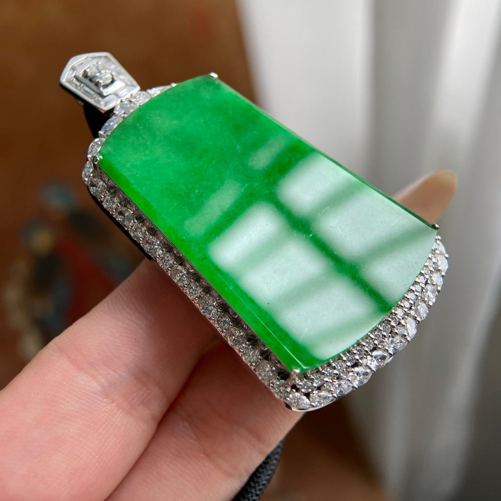 18k金钻镶冰种阳绿无事牌吊坠（yc224099）