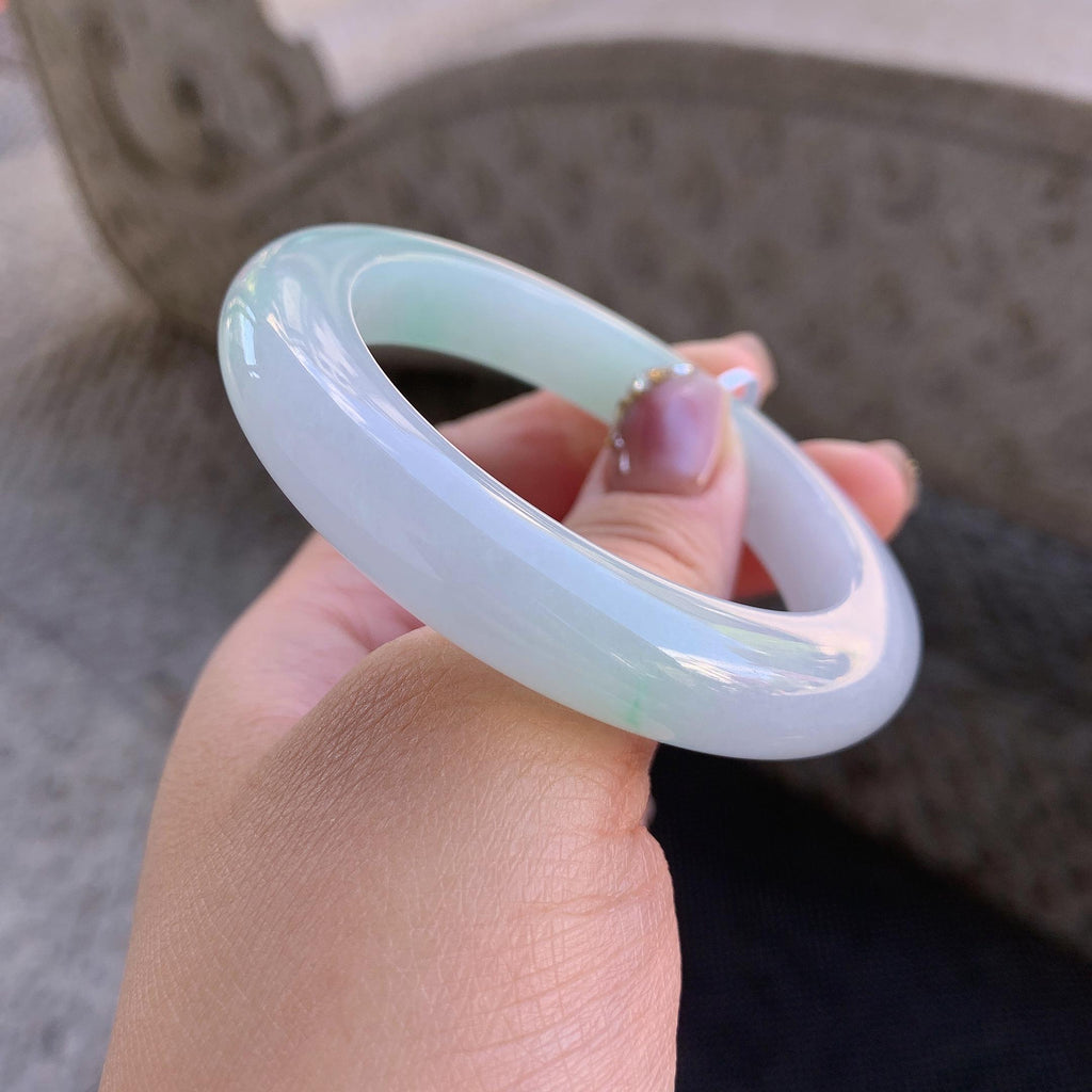 糯冰种飘绿平安镯（52mm）（yc273597）