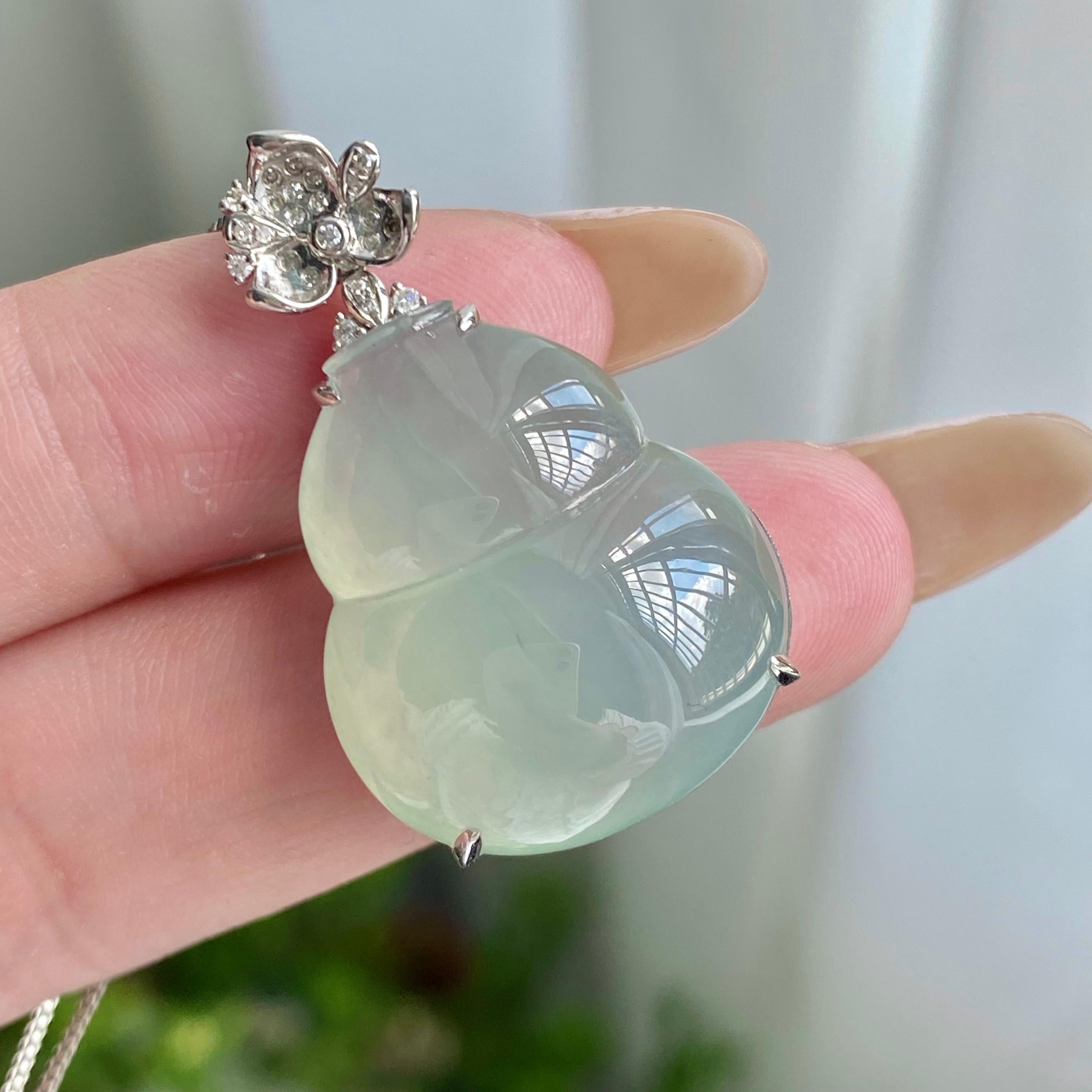 18k金钻镶冰种晴底葫芦吊坠（yc221336）