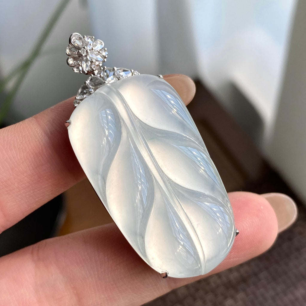 18k金钻镶冰种白月光玉叶吊坠（yc266179）