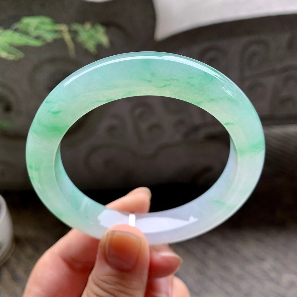 糯冰种飘绿平安镯（58mm）（yc113938）