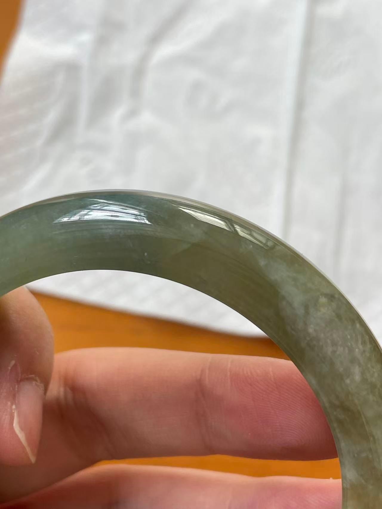 大圈口 细糯种晴底黄翡正圈平安镯 58.8圈口 天然缅甸A货翡翠（yc532851）