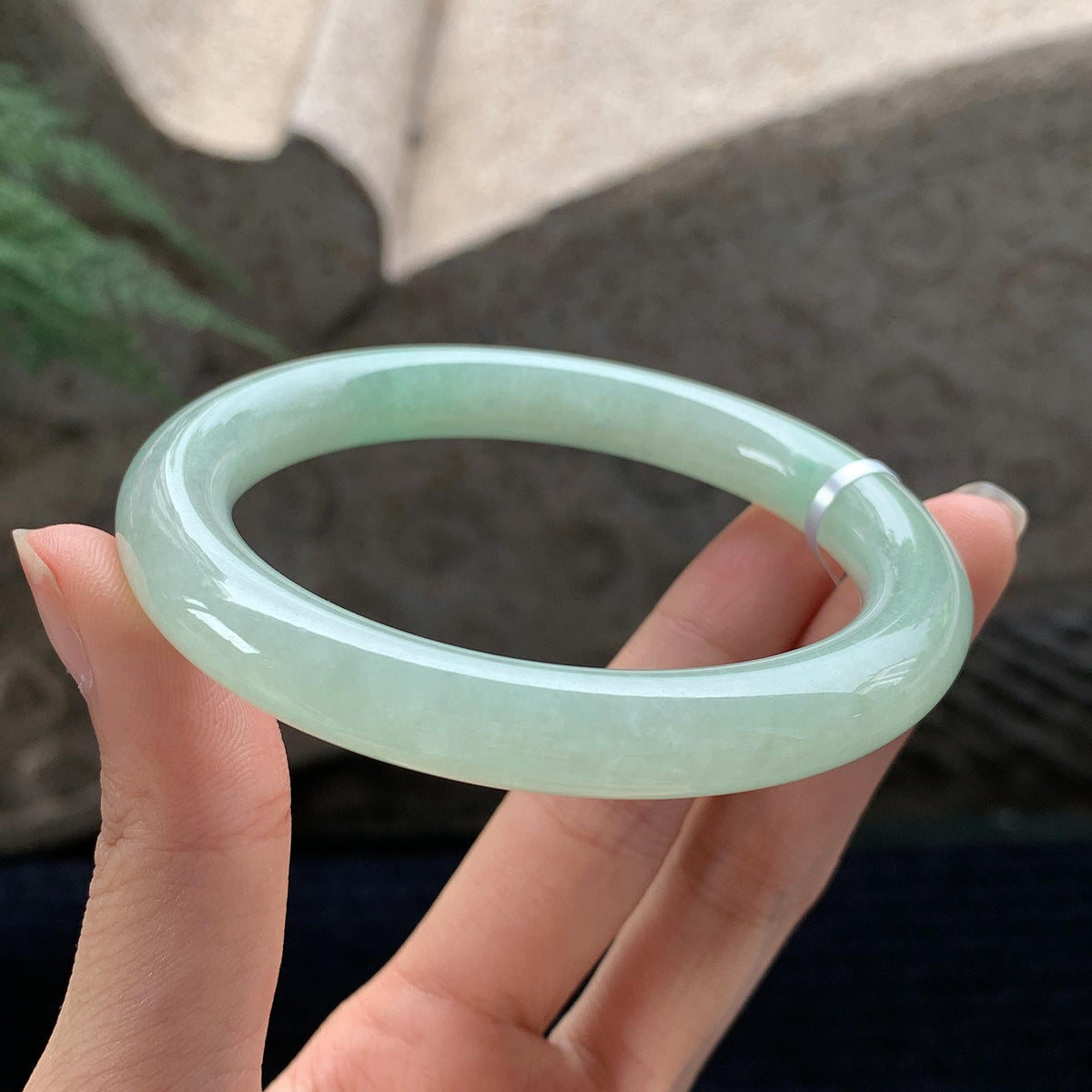 细糯种晴水绿圆条手镯 58.3圈 （yc694796）