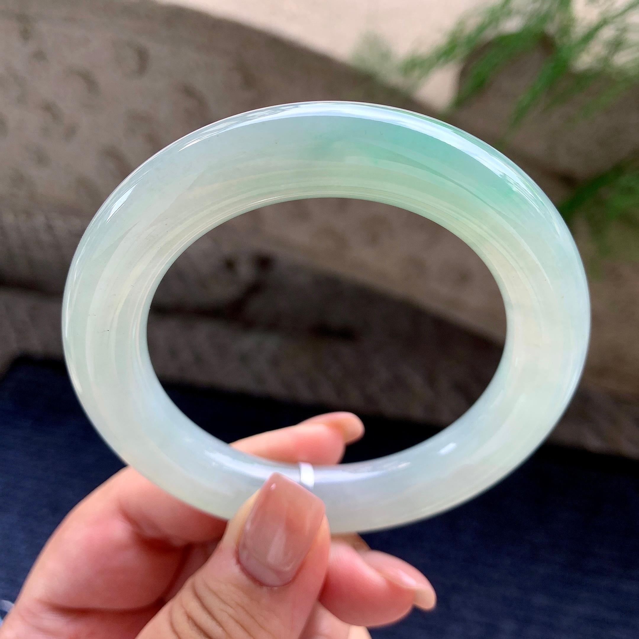 糯冰种飘绿花圆条手镯 56.5圈口 天然缅甸A货翡翠（yc524403）