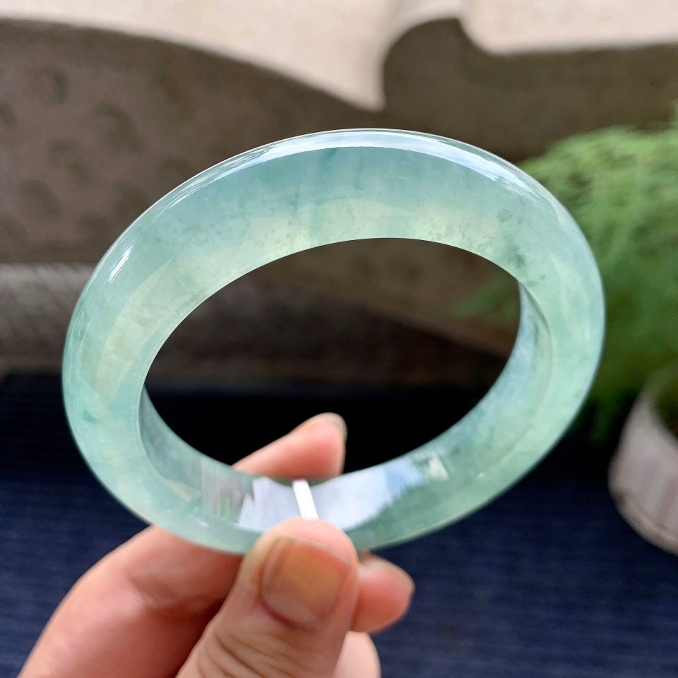 糯冰种晴水飘花平安镯（56.7mm）（yc116148）