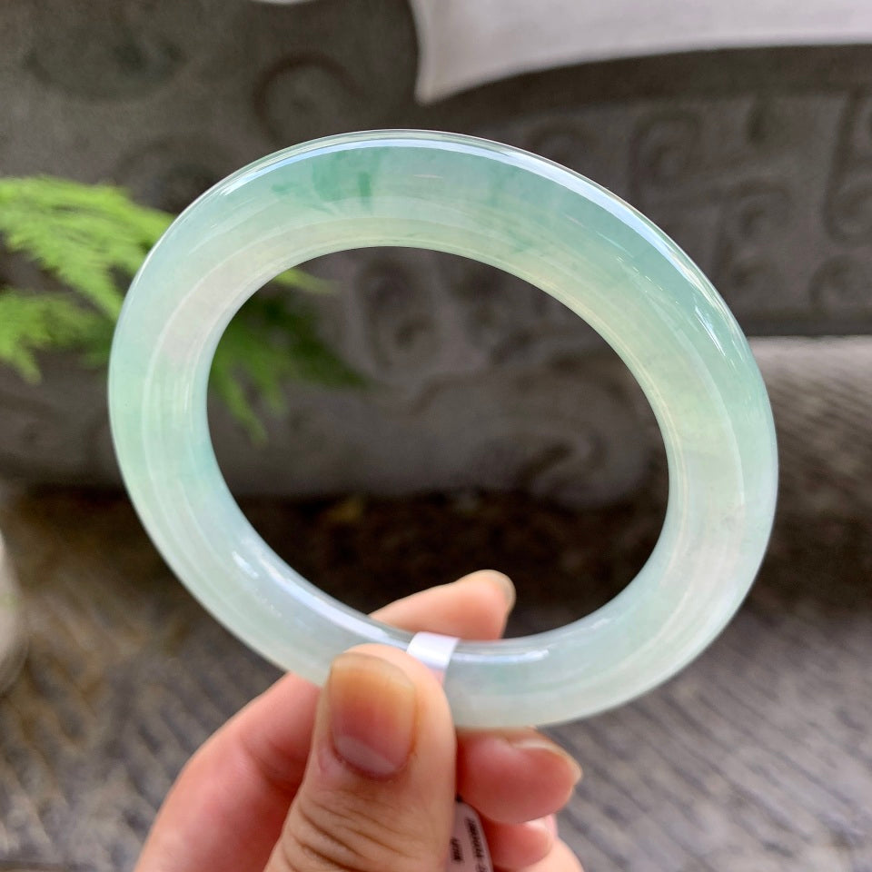 糯冰晴水飘花圆条手镯（55.7mm）（yc017270）