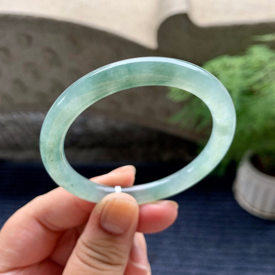 糯冰种晴底飘花圆条手镯（53.2mm）（yc101284）