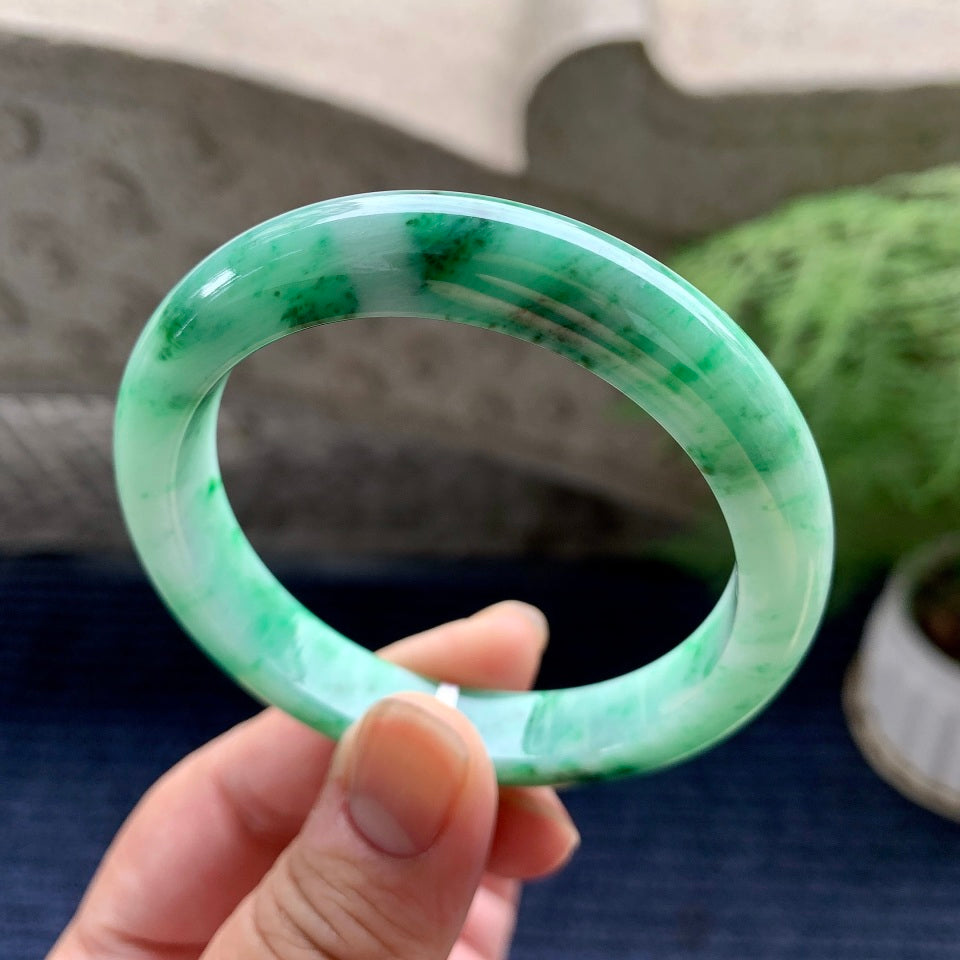 糯种飘绿花平安镯（53.8mm）（yc088380）