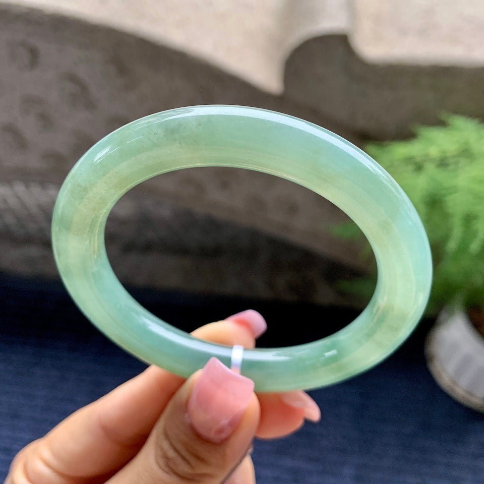 糯冰种油青色贵妃圆条手镯（55.7mm）（yc092181）