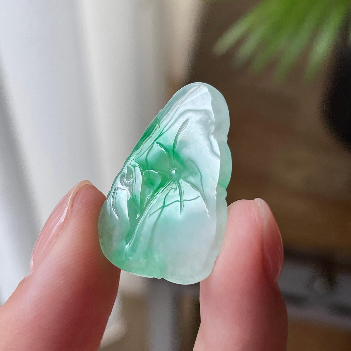 细糯种飘绿荷叶吊坠（yc717270）