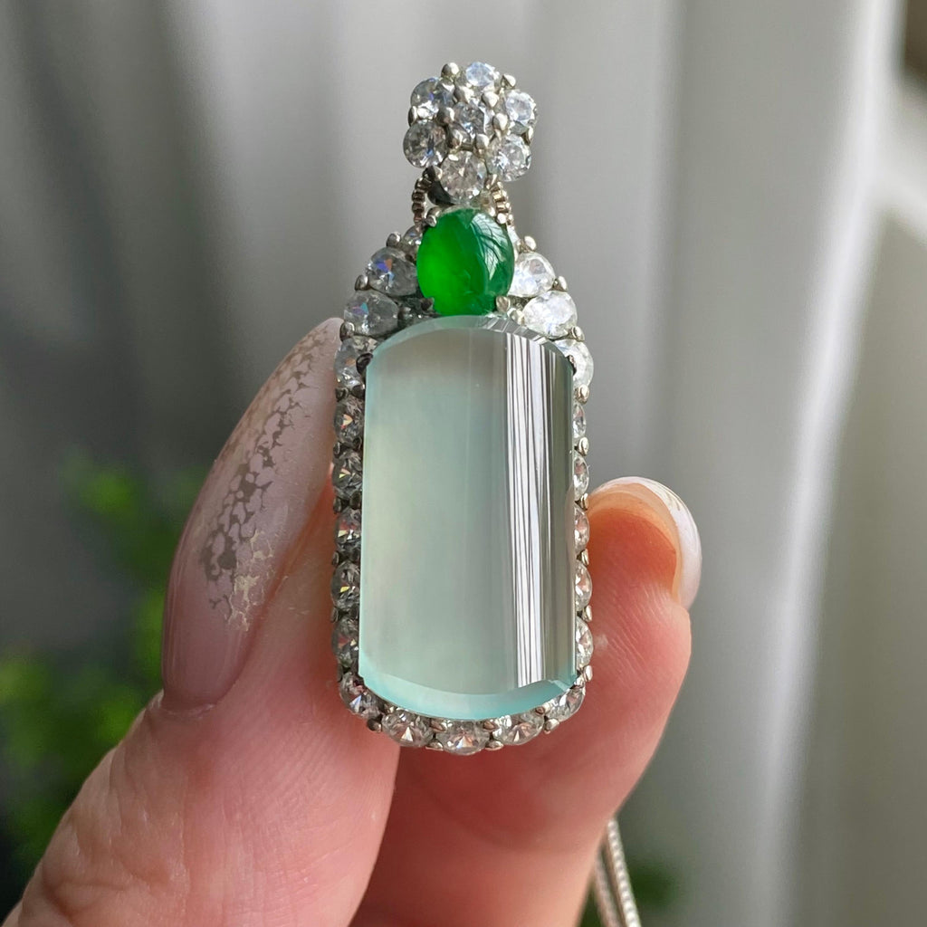 高冰种晴底无事牌裸石（yc206234）