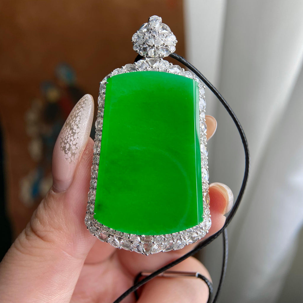18k金钻镶冰种阳绿无事牌吊坠（yc224118）
