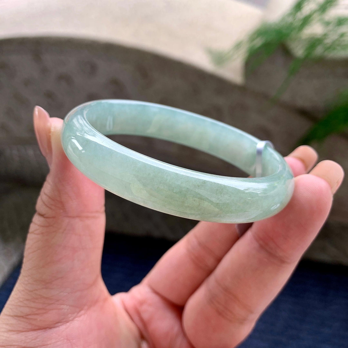 糯冰种晴底贵妃手镯 55圈口 （yc693166）