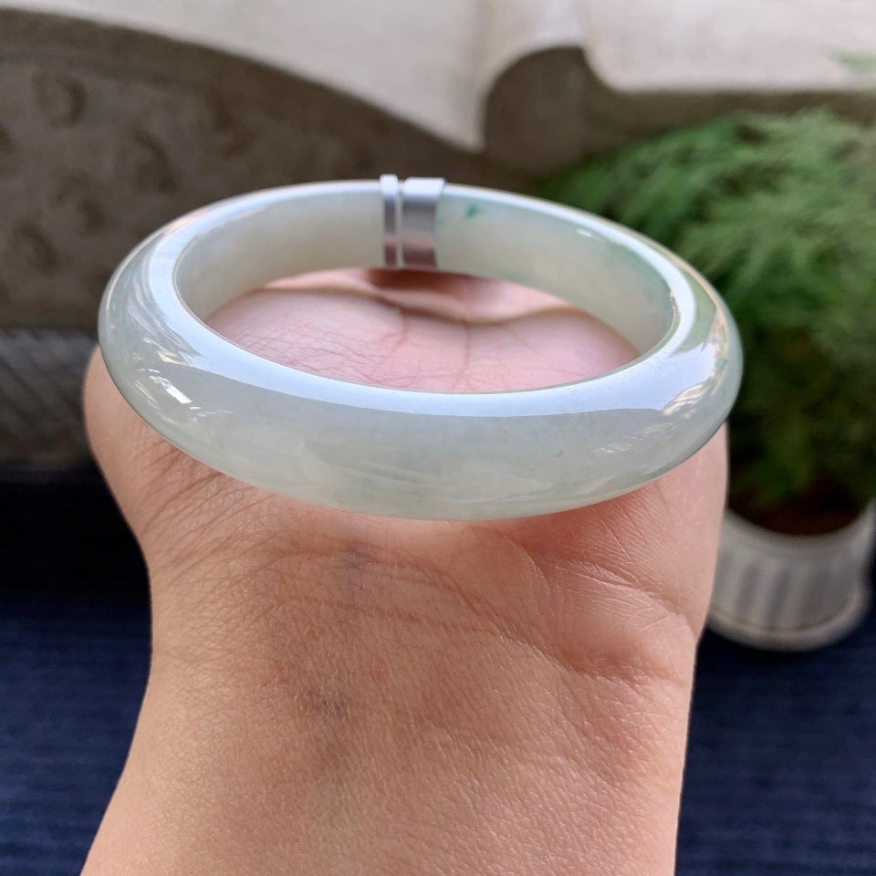 糯冰种飘蓝花平安镯（57mm）（yc079297）