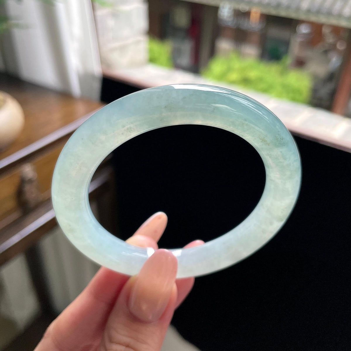 糯冰种冰蓝水圆条 53.5圈 天然缅甸A货翡翠（yc696425）