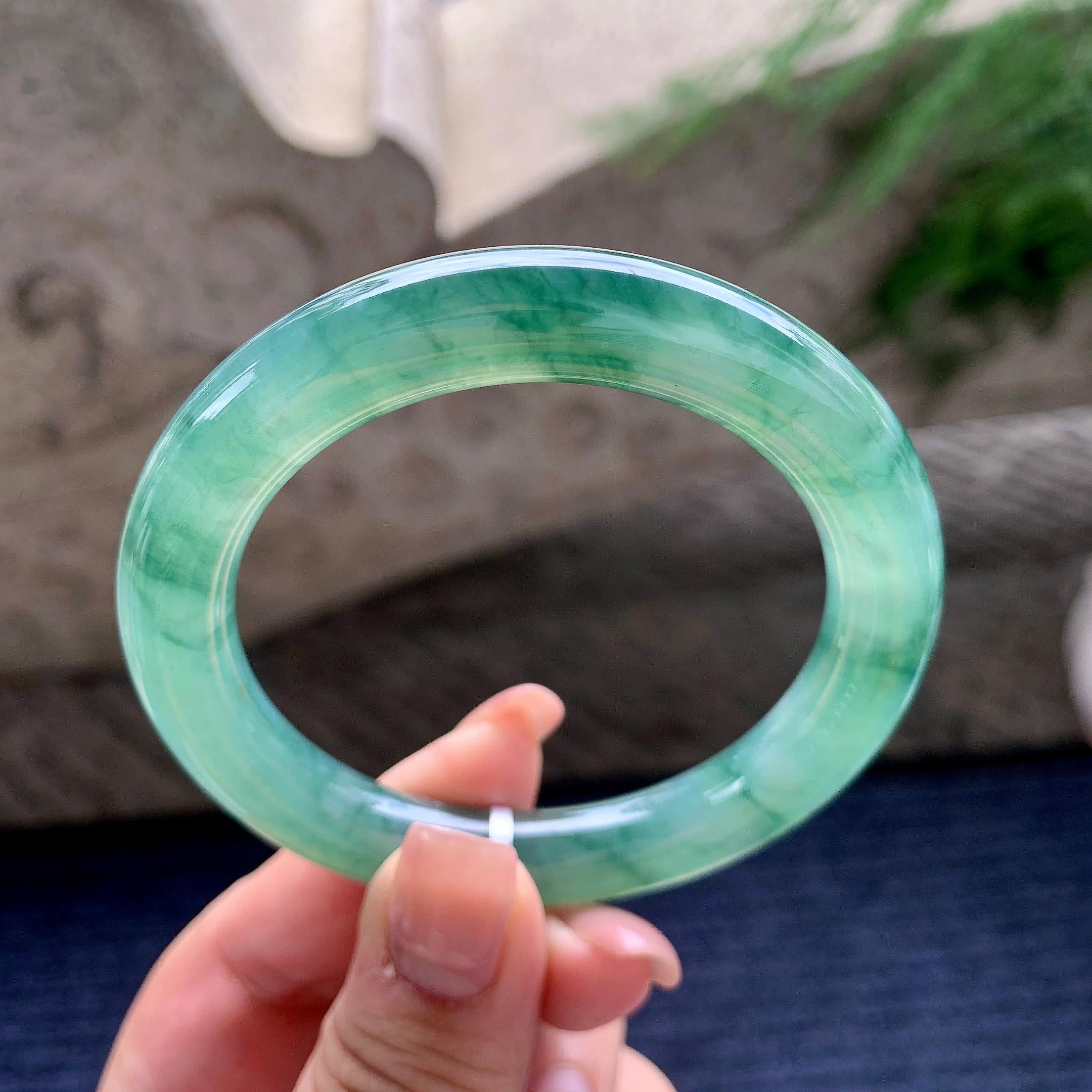 糯冰种晴底飘绿花圆条手镯 54圈口 天然缅甸A货翡翠（yc536169）