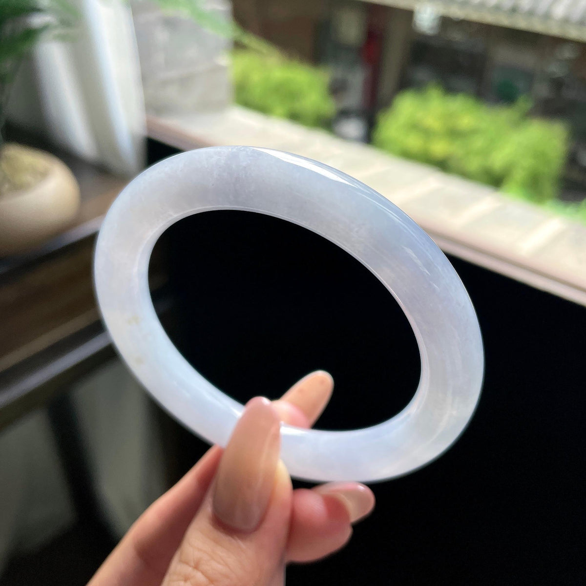 细糯种冰蓝底圆条美人条 54圈 天然缅甸A货翡翠（yc693167）