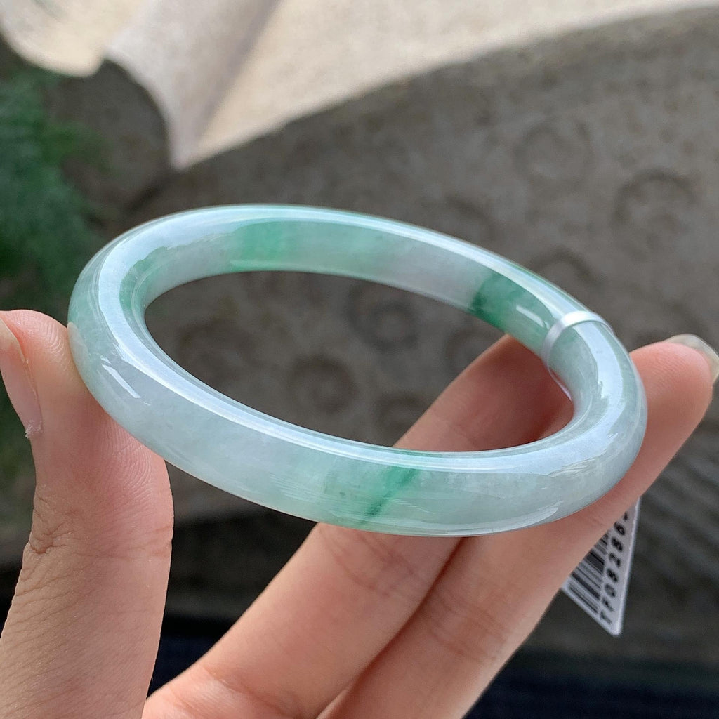 细糯种 飘绿圆条手镯 52.7圈 （yc699567）