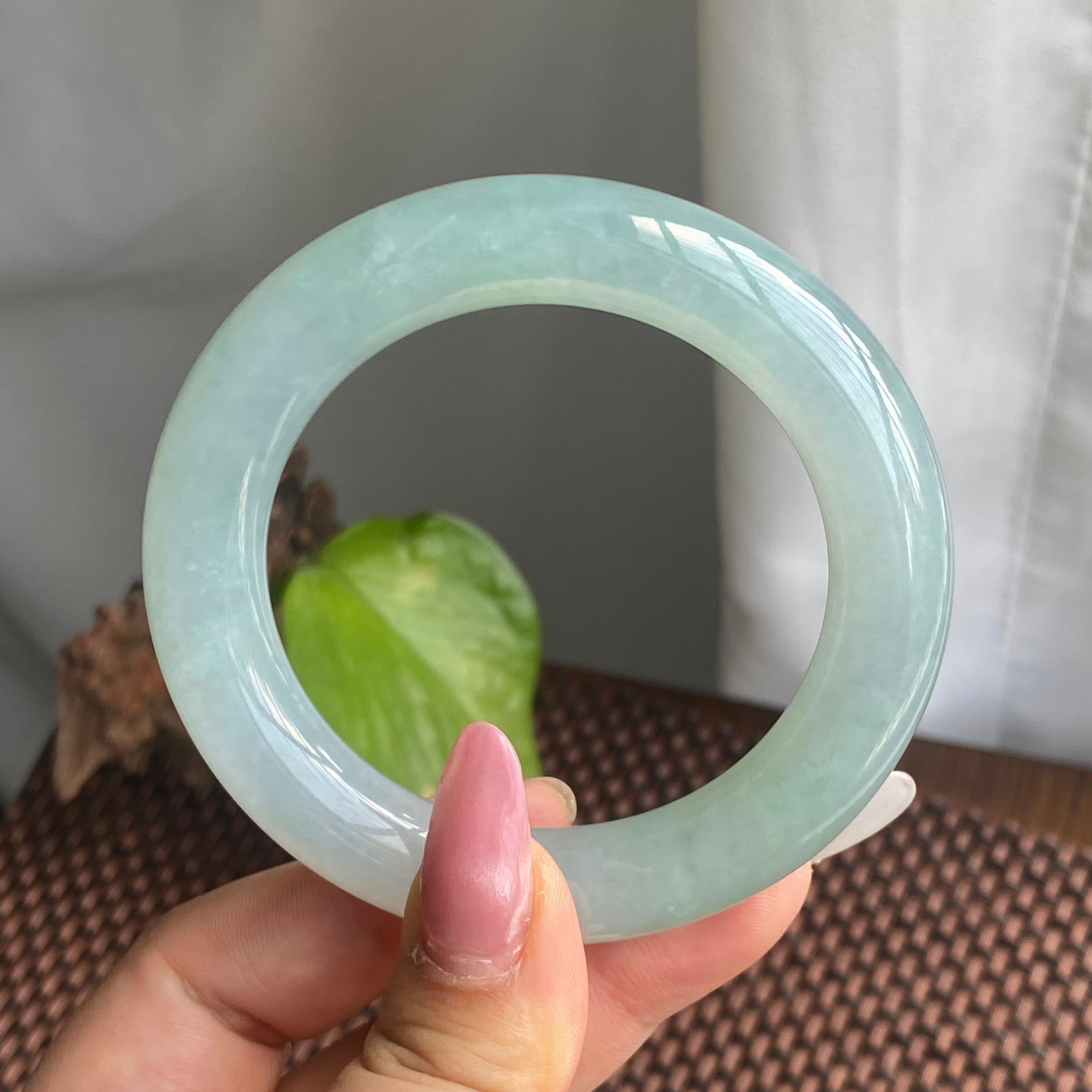 糯冰种晴底圆条手镯（55）（yc280823）