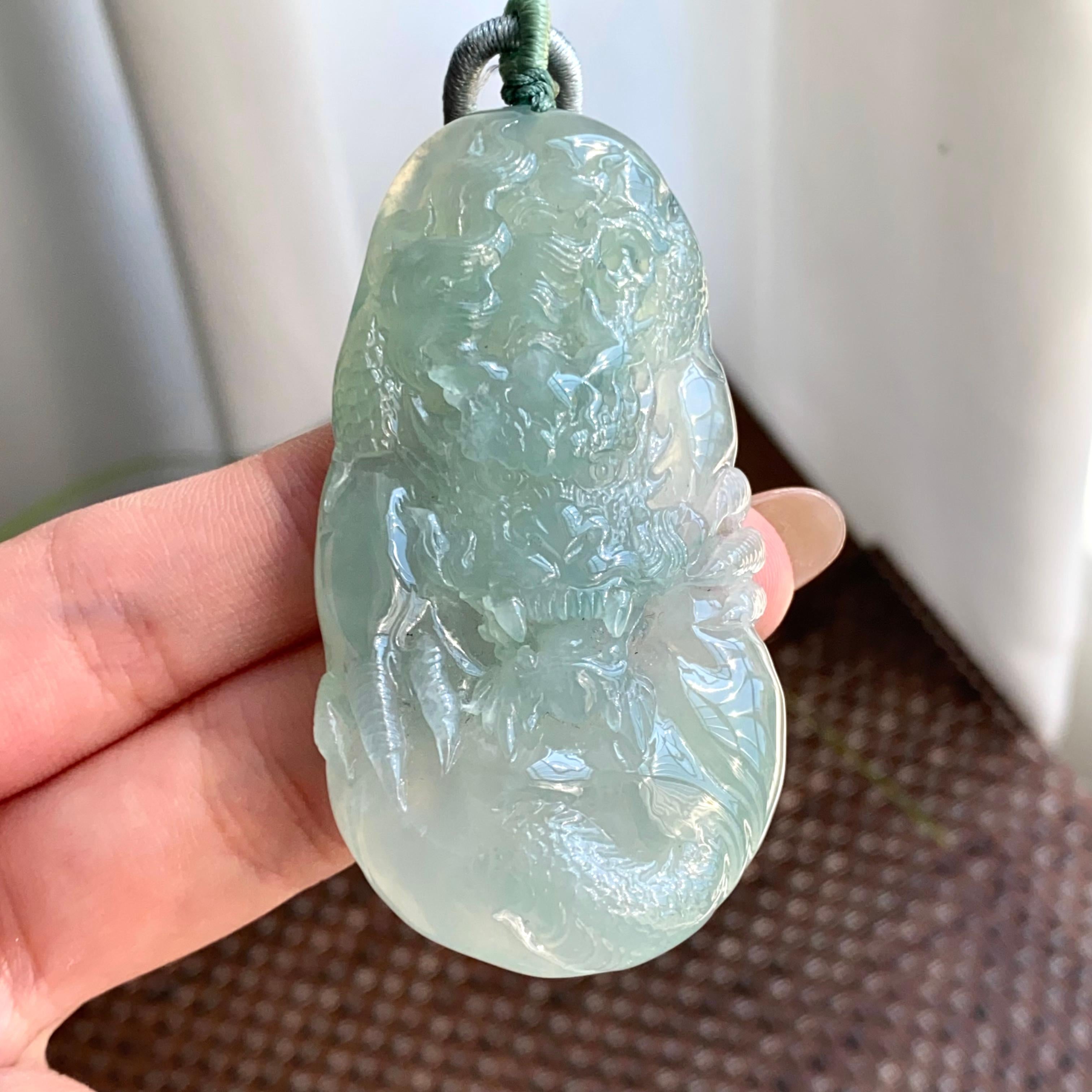 冰种晴底龙牌吊坠（yc265659）