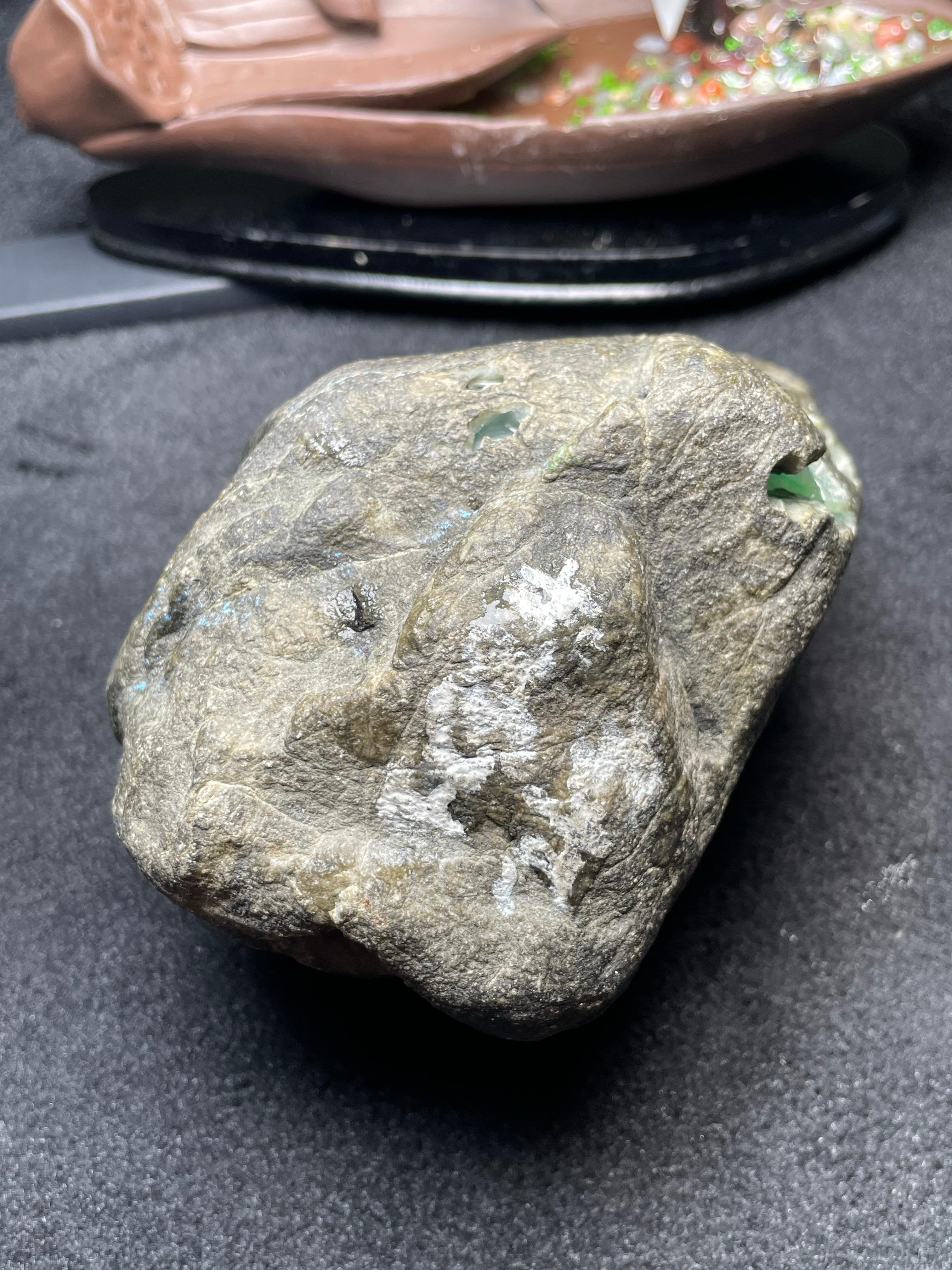 莫西沙冰底开窗三彩（yc504731）